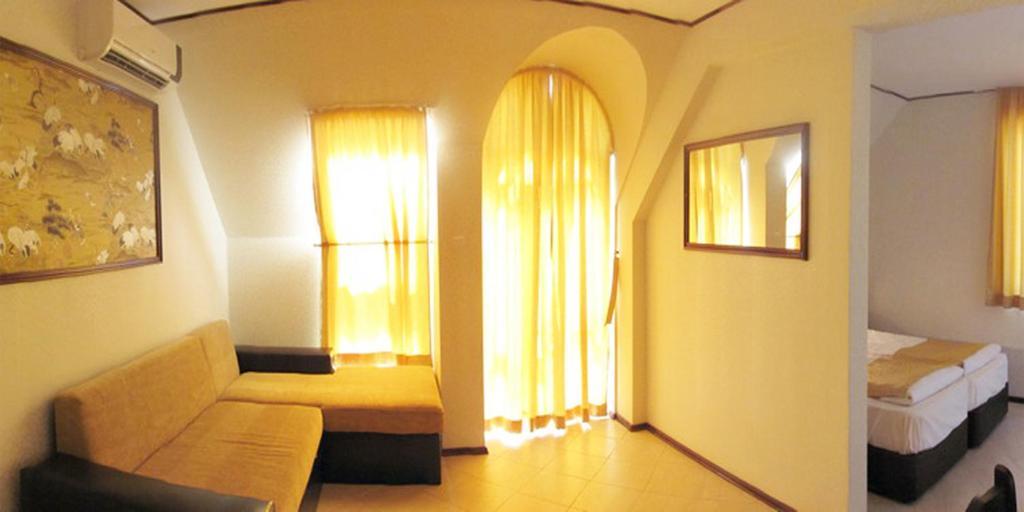 Ambaritsa Hotel Gorna Oryahovitsa Ruang foto