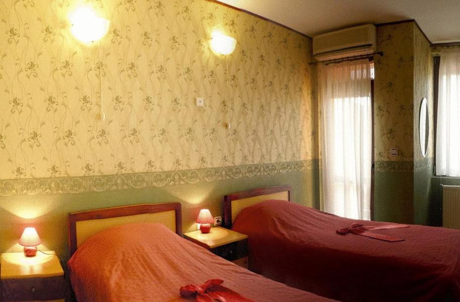 Ambaritsa Hotel Gorna Oryahovitsa Bagian luar foto